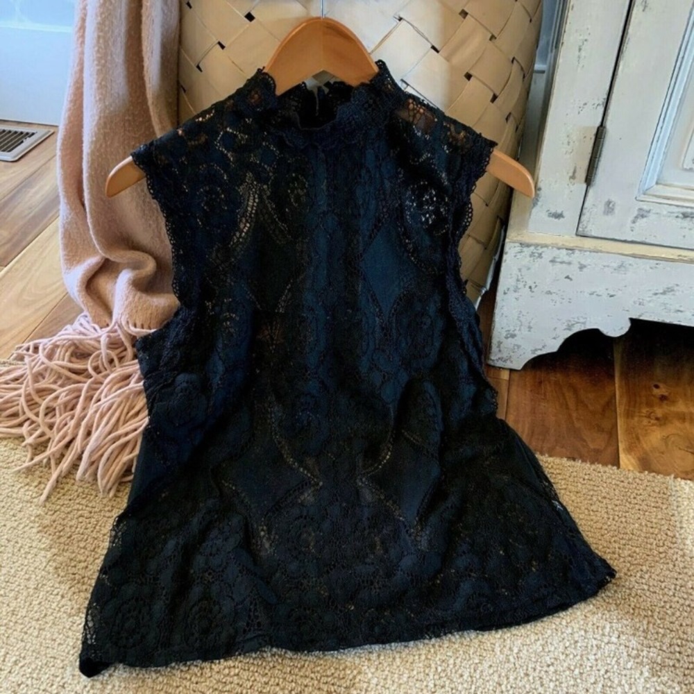 Black Sleeveless Lace Top